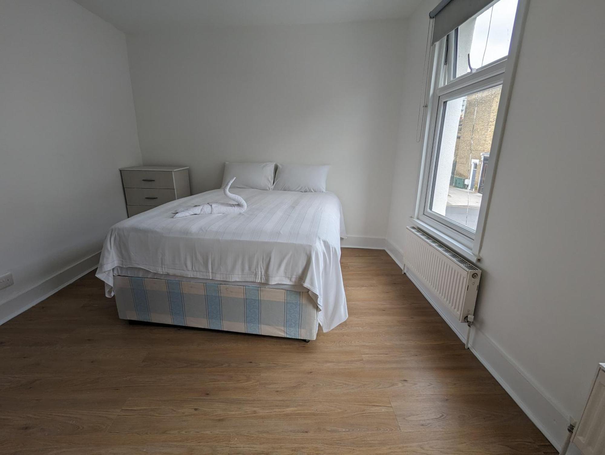 Mile End Rooms London Exterior photo